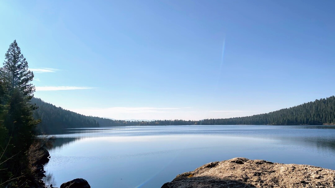 example 1{caption=Example caption - here's a picture from my recent trip to Wyoming.}